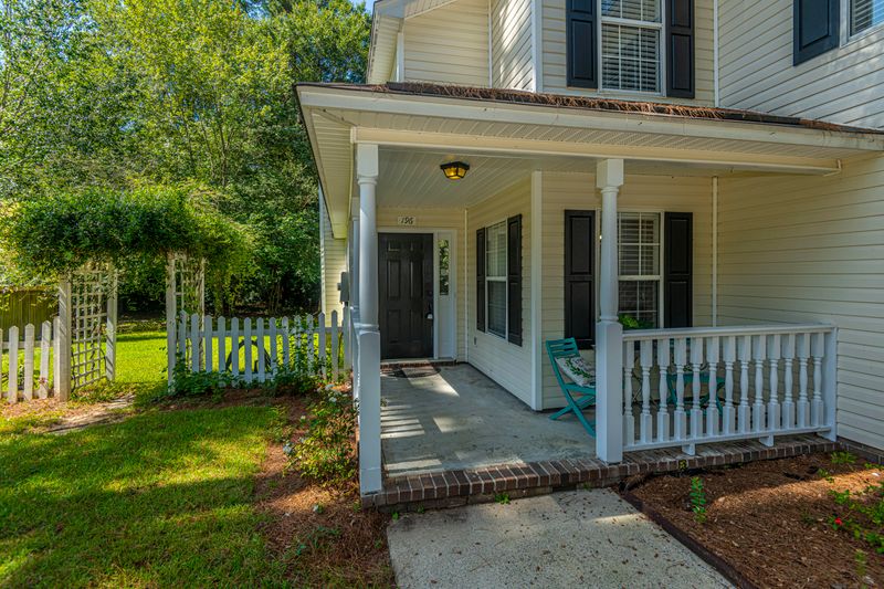 196 Factors Walk, Summerville, SC 29485