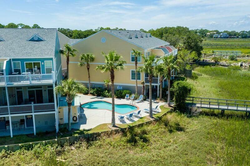 81 Sandbar Ln #16, Folly Beach, SC 29439