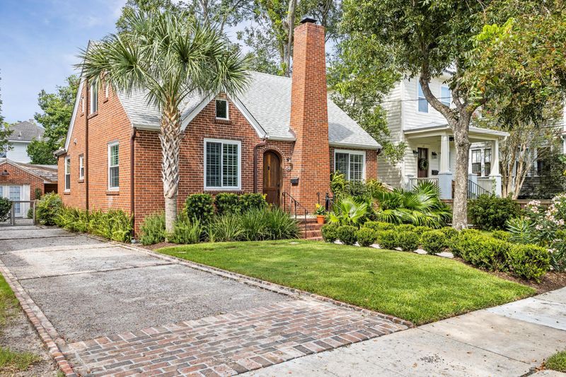 64 Poplar St, Charleston, SC 29403