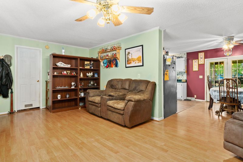 167 Roberts Rd, Knightsville, SC 29483
