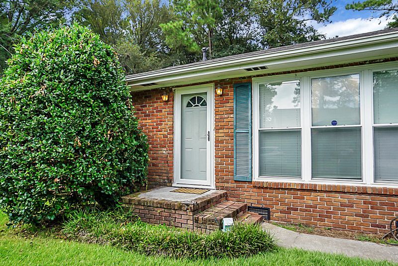 103 Wylie St, Summerville, SC 29483