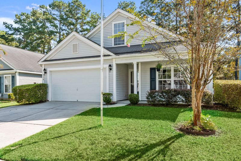 8776 Red Oak Dr, North Charleston, SC 29406
