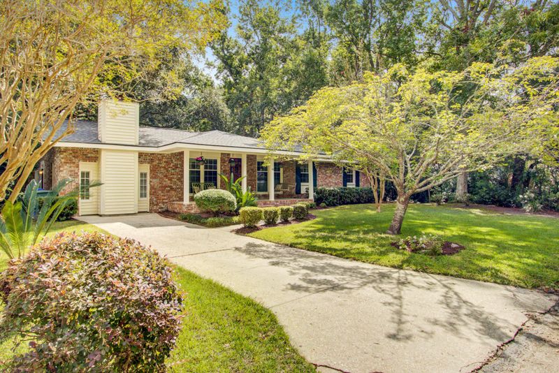 16 Huguenot Ave, Charleston, SC 29407