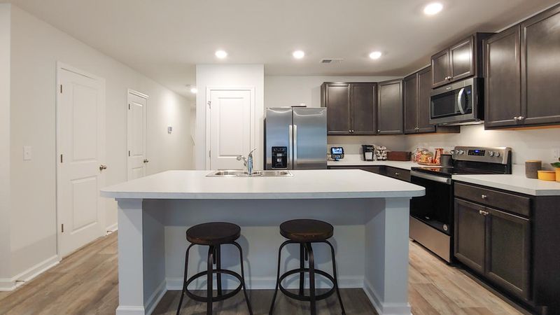 4676 Palm View Cir, North Charleston, SC 29418