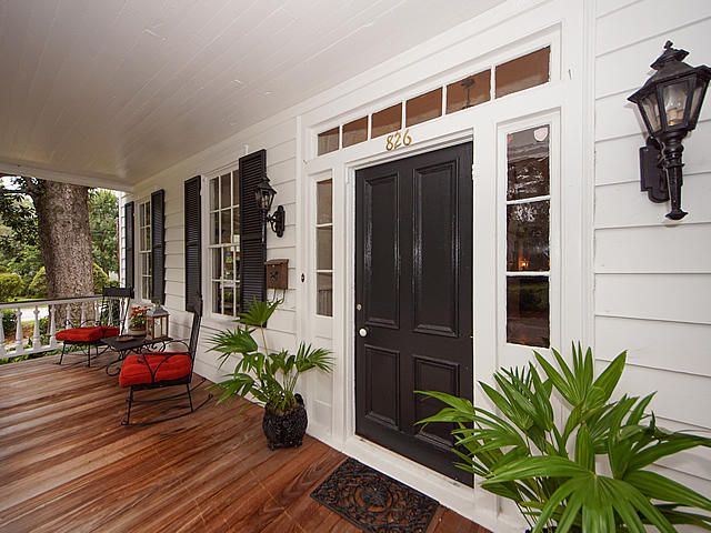 826 S Main St, Summerville, SC 29483