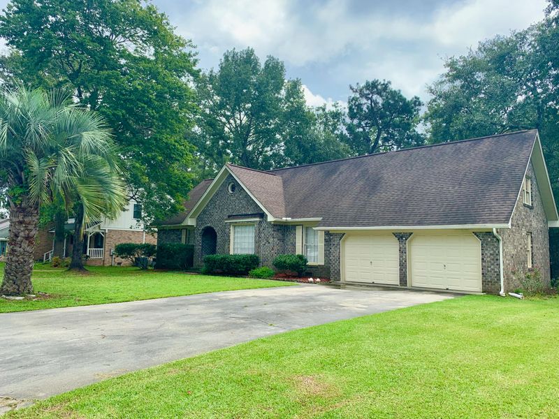 66 Monte Sano Dr, Hanahan, SC 29410