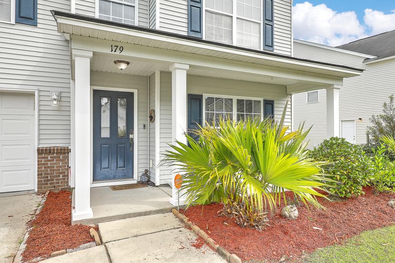179 S Port Dr, Summerville, SC 29483