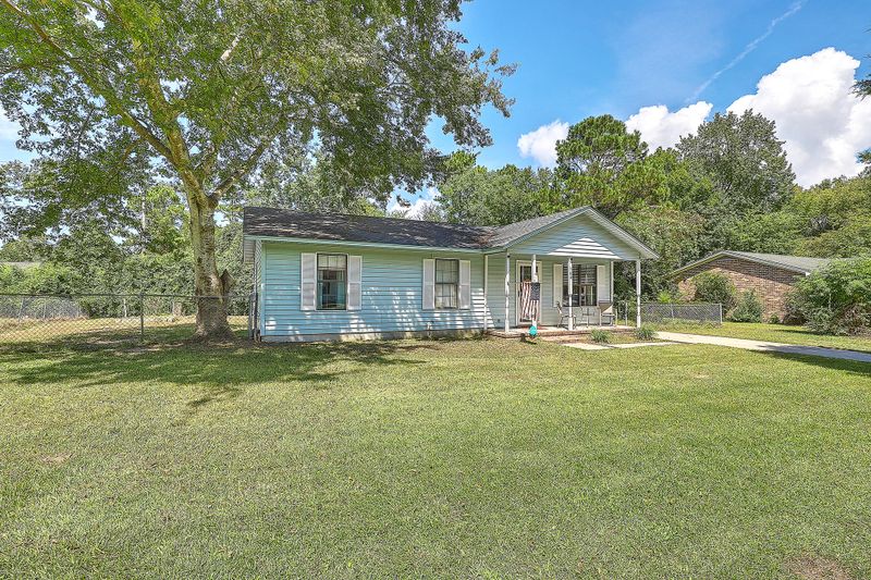 104 Hill Ct, Moncks Corner, SC 29461