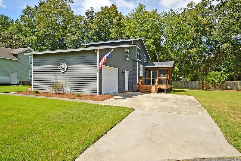 2337 Waring Hall Ln, Charleston, SC 29414