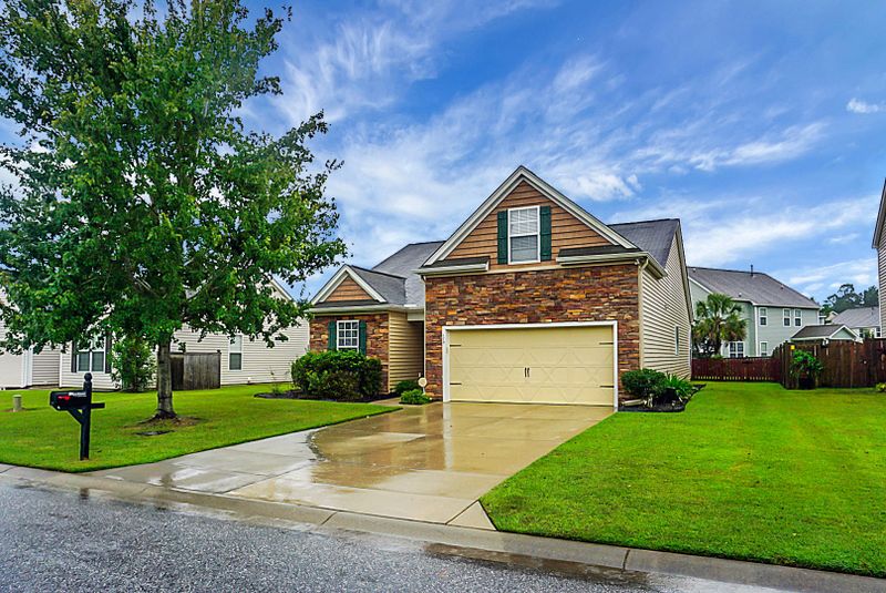 175 Cypress Forest Dr, Moncks Corner, SC 29461