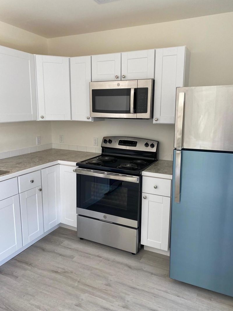 3841 Reddin Rd, North Charleston, SC 29405