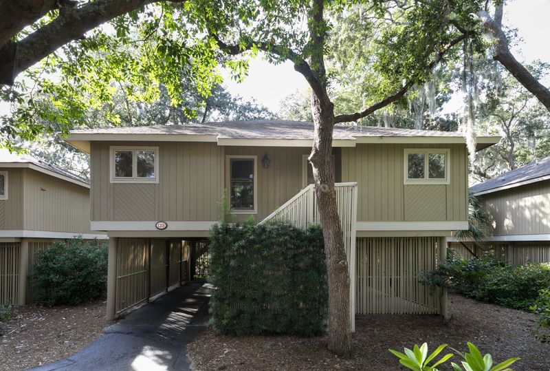 1108 Summerwind Ln, Seabrook Island, SC 29455