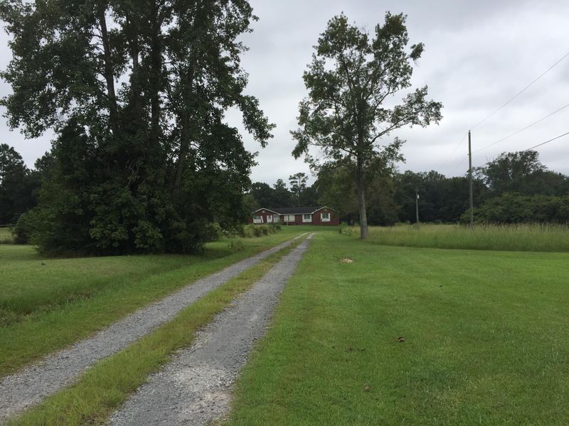 10373 Lincolnville Rd, Ladson, SC 29485