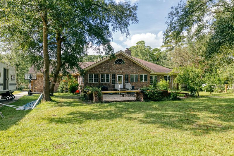 103 King Charles Cir, Summerville, SC 29485