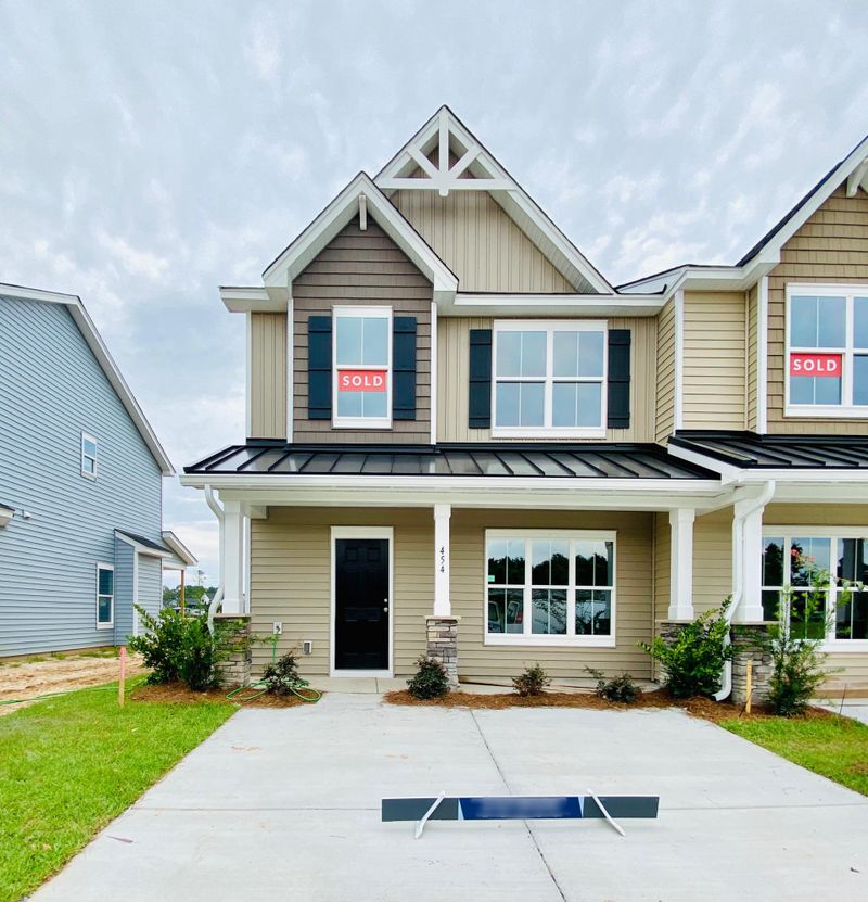 454 Viceroy Ln, Goose Creek, SC 29445