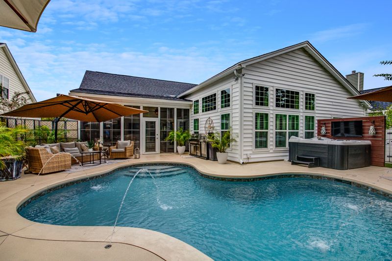 163 Back Tee Cir, Summerville, SC 29485