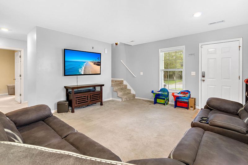 127 Houston Dr, Ladson, SC 29456