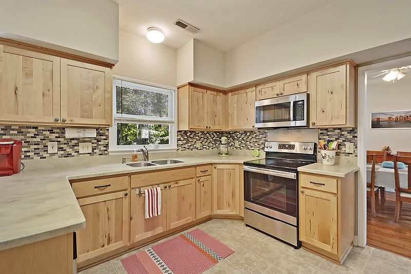 102 Annandale Ct, Summerville, SC 29485