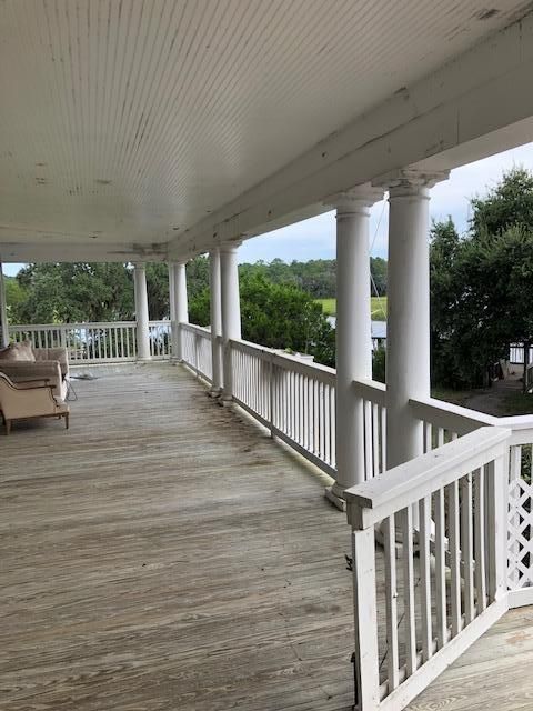 2986 Highway 174, Edisto Island, SC 29438