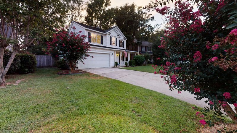 1890 Maple Leaf Ct, Charleston, SC 29414