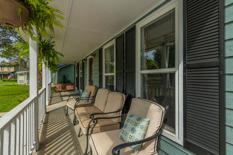 212 Jasmine Dr, Summerville, SC 29483