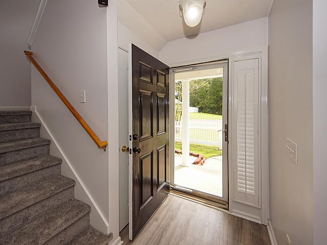 303 Savannah River Dr, Summerville, SC 29485