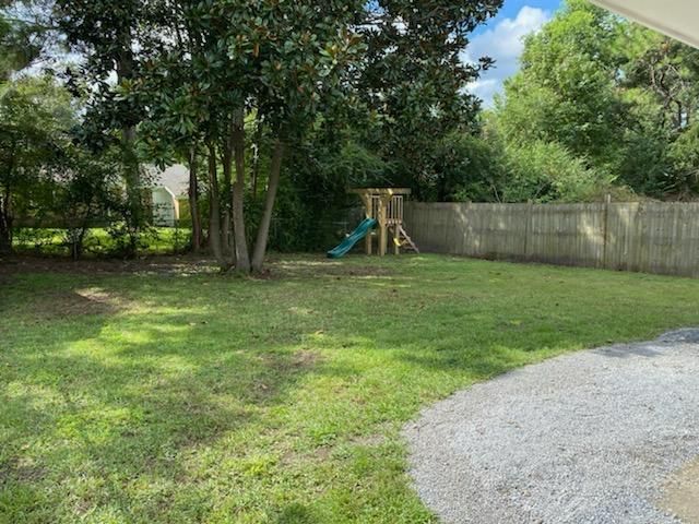 105 Briarwood Cir, Goose Creek, SC 29445