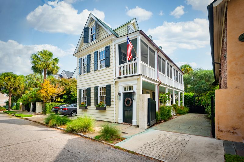 44 Gadsden St, Charleston, SC 29401