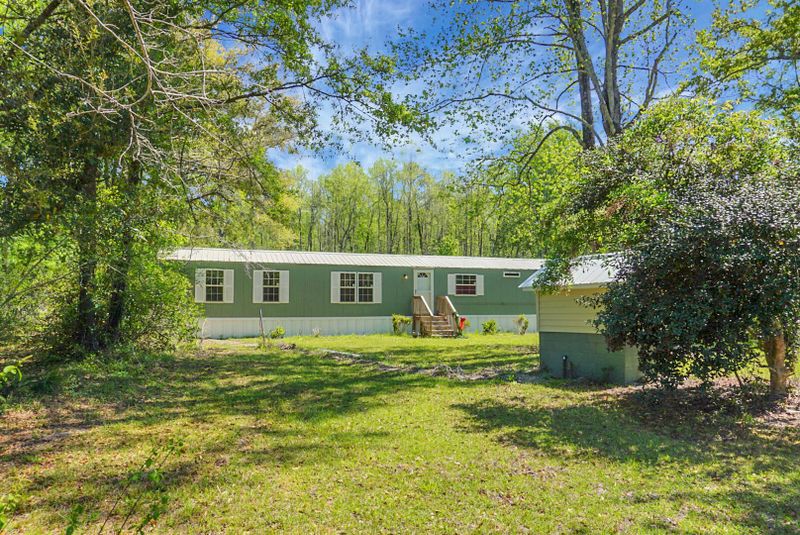 2582 Bethera Rd, Cordesville, SC 29434