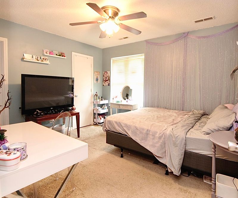 75 Oak Grove Rd, Goose Creek, SC 29445