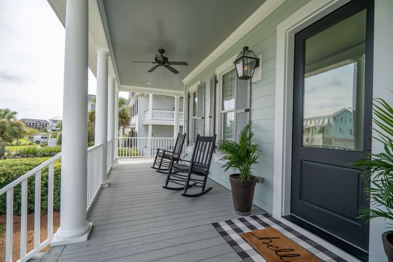 1076 Rivershore Rd, Charleston, SC 29492
