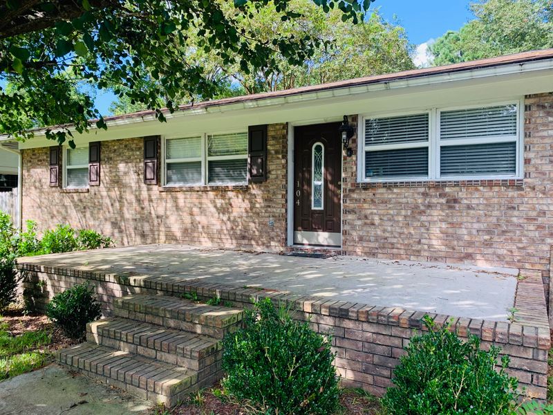 104 Elmora Ave, Goose Creek, SC 29445
