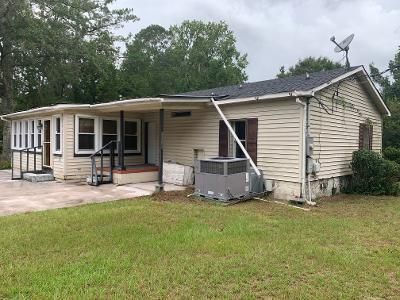 7451 Church Hill Rd, Hollywood, SC 29449