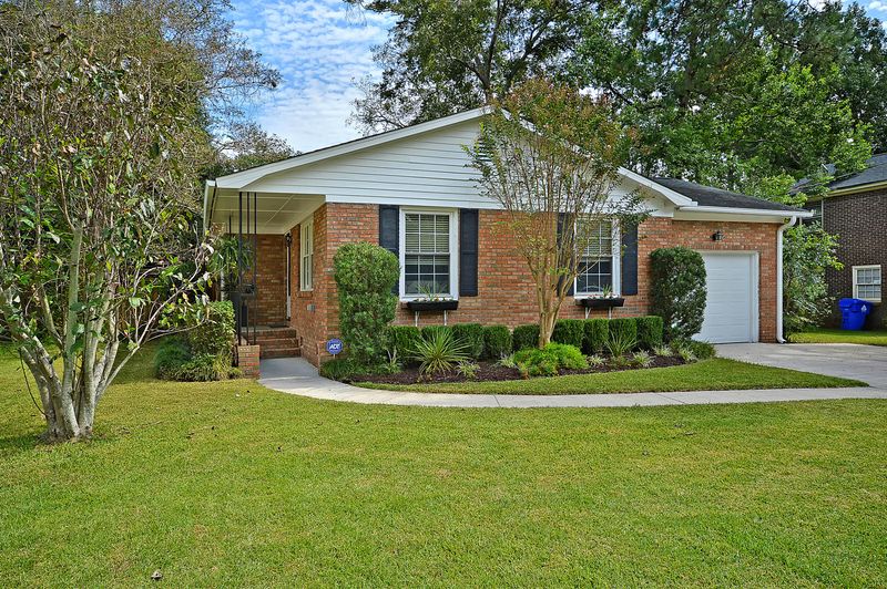 26 Heathwood Dr, Charleston, SC 29407