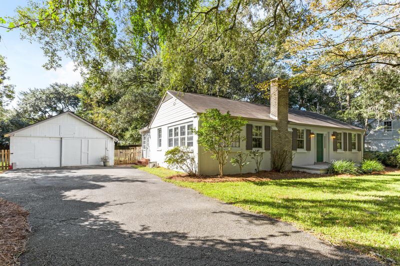 2123 Wappoo Hall Rd, Charleston, SC 29412