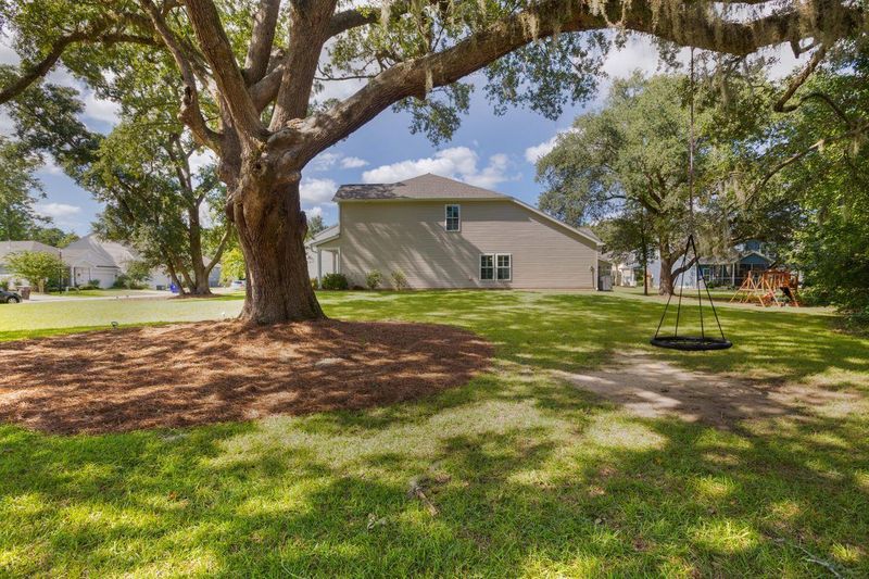 3964 Hanoverian Dr, Mount Pleasant, SC 29429