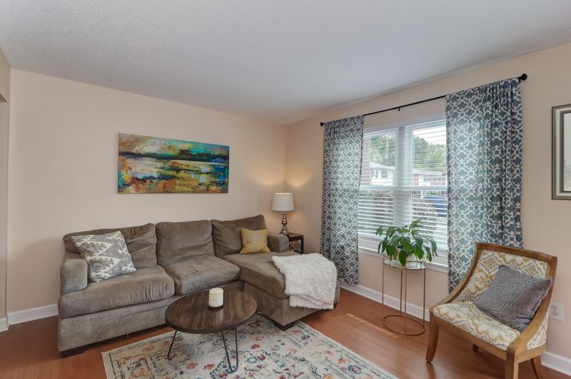 415 Parkdale Dr #15b, Charleston, SC 29414