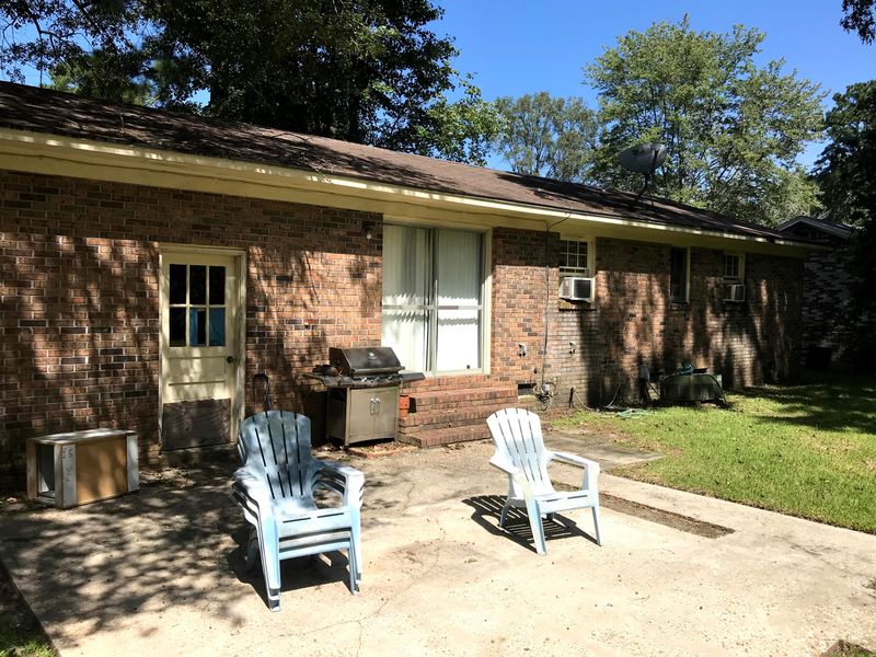 5 Wilson St, Goose Creek, SC 29445