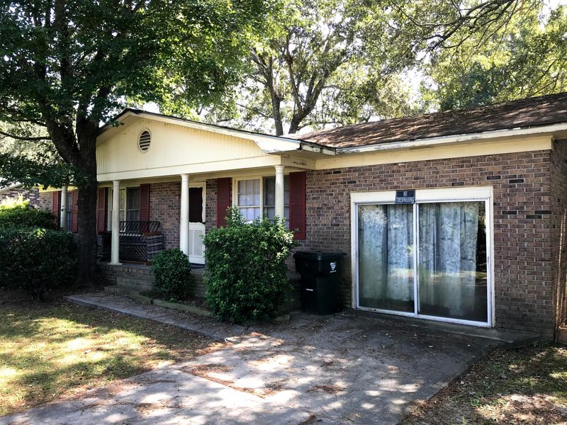 5 Wilson St, Goose Creek, SC 29445
