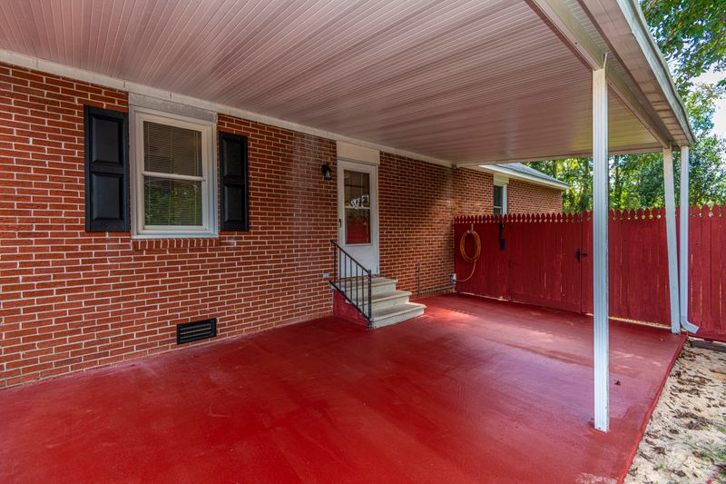 2729 Star Dr, North Charleston, SC 29406