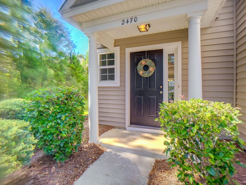 2470 Commencement Ln, North Charleston, SC 29406