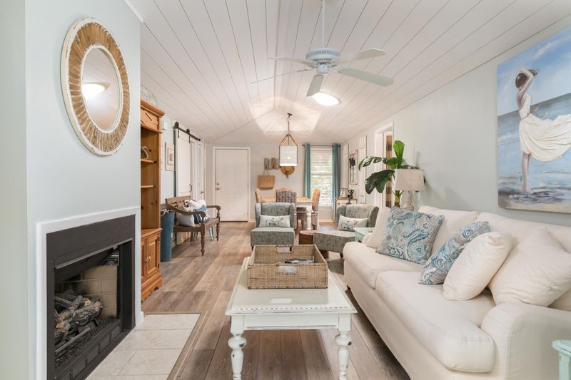 1122 Summerwind Ln, Johns Island, SC 29455