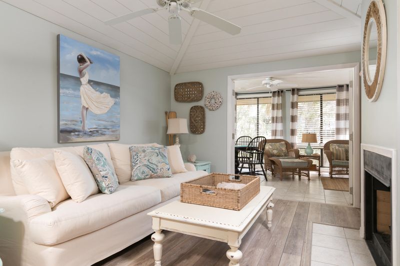 1122 Summerwind Ln, Johns Island, SC 29455