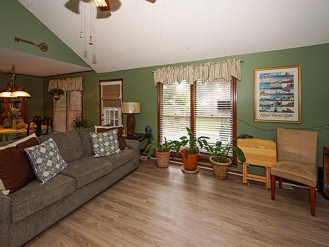 8551 Wagram Ln, North Charleston, SC 29420