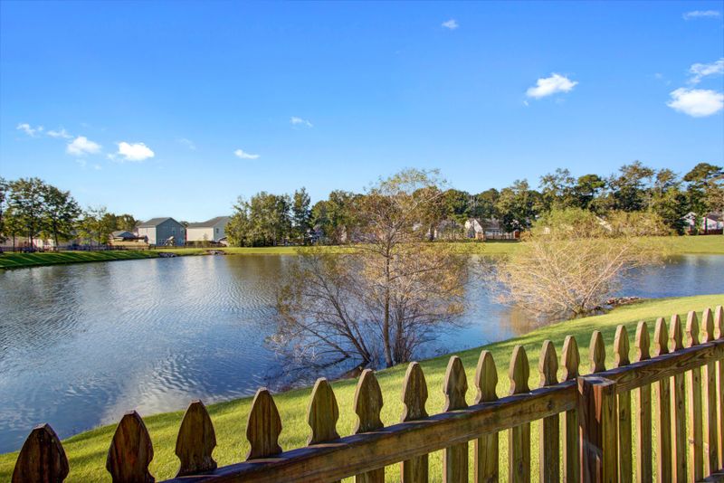 335 Salkahatchie St, Summerville, SC 29485