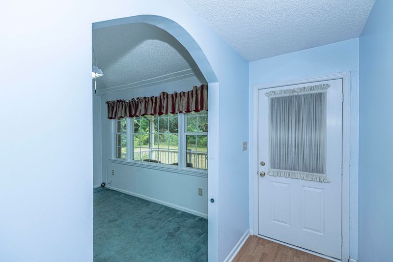 187 Big Creek Dr, Moncks Corner, SC 29461