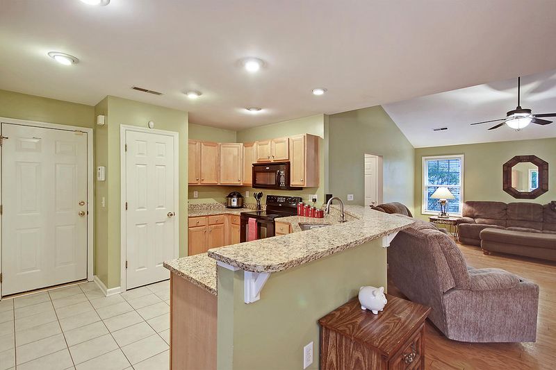 1564 Wellesley Cir, Mount Pleasant, SC 29466