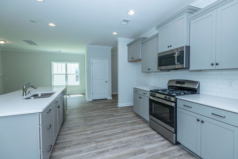 1145 Triple Crown Ct, Mount Pleasant, SC 29429