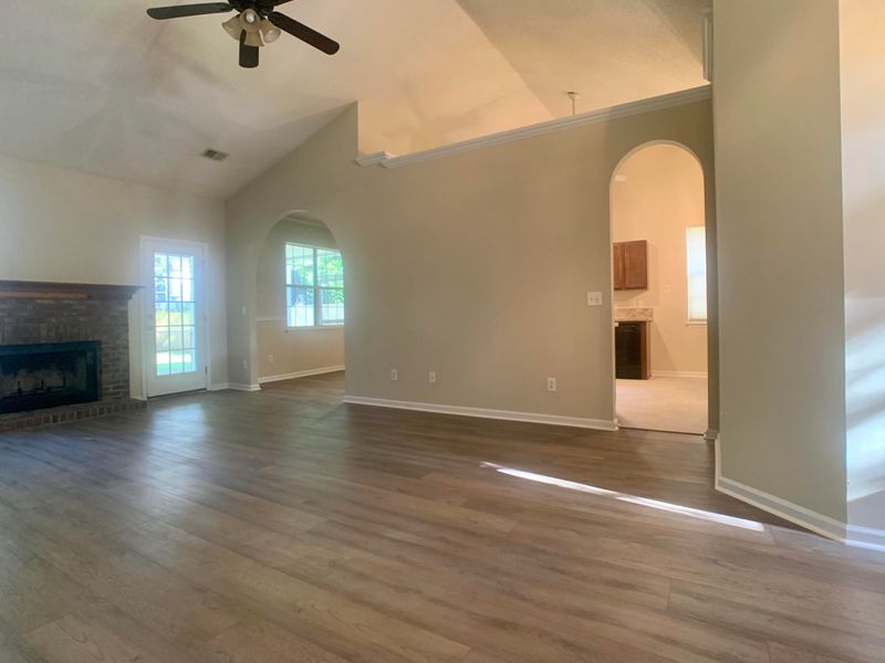 8525 Falling Leaf Ln, Charleston, SC 29420