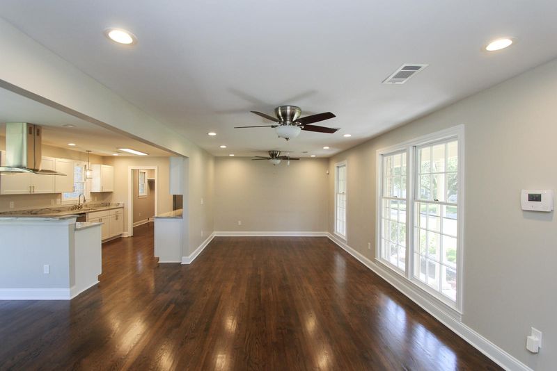 8401 Delhi Rd, North Charleston, SC 29406